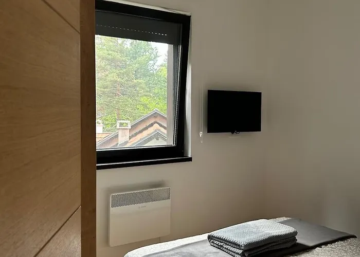 Ivor Among The Pines